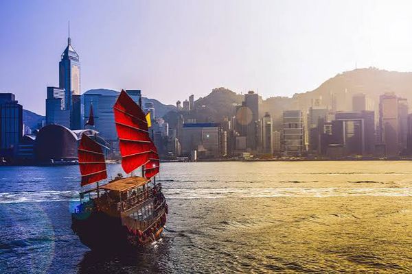 【香港自由行3日｜華航精緻旅遊】尖沙咀金域假日酒店(含稅)