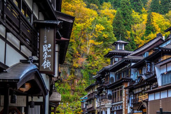楓采東北保住百選溫泉5日.採果樂.會津鐵道.銀山溫泉.吾妻天空.五色沼.松島遊船烤魚板體驗.萌萌狐狸(新潟進仙台出)