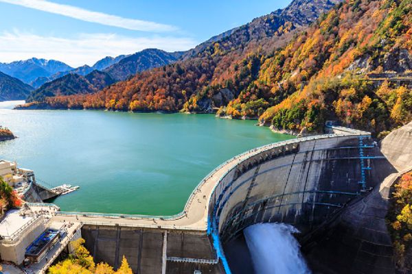 【特惠選】秋楓立山黑部6日.郡上八幡.秘境上高地.天龍峽.採果樂.白川鄉合掌村.兼六園.雙溫泉（中華航空）